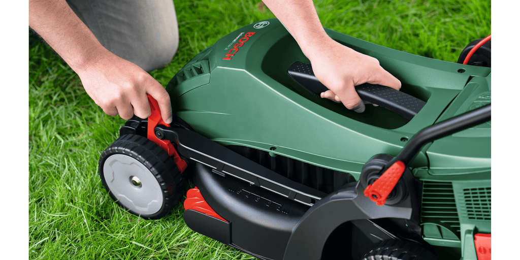 Bosch UniversalRotak 34-410 Lawnmower