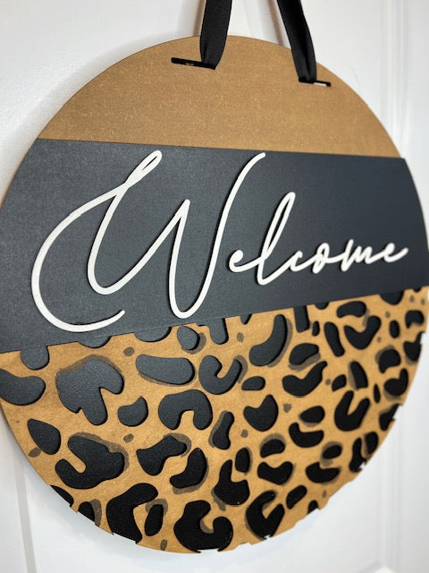 Leopard Door Hanger Side Bow